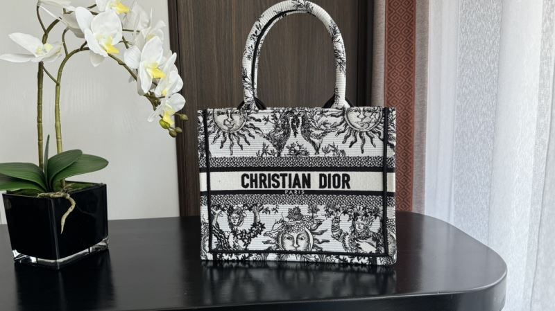 Dior Shopping Bags